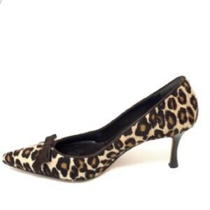 Great Condition Manolo Blahnik Leopard Pony Hair Print Heels size 36.5